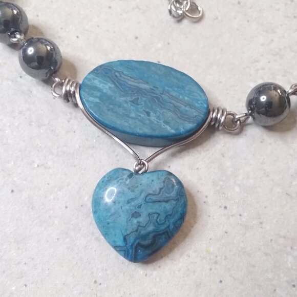 Blue Crazy Lace Agate Heart & Hematite Choker! Calm + Tranquility Heart Necklace - Picture 11 of 14